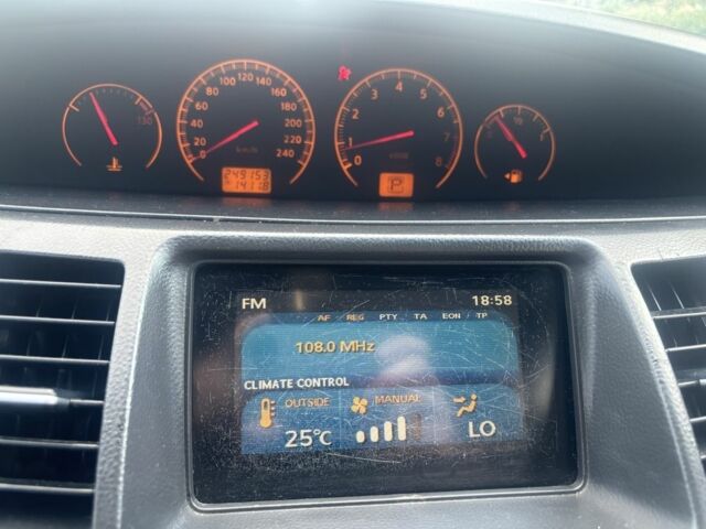 Черный Ниссан Примера, объемом двигателя 1.8 л и пробегом 400 тыс. км за 3200 $, фото 11 на Automoto.ua