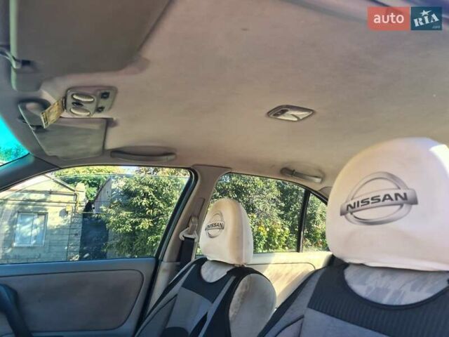 Черный Ниссан Примера, объемом двигателя 1.6 л и пробегом 377 тыс. км за 3200 $, фото 9 на Automoto.ua