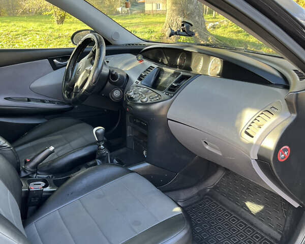 Черный Ниссан Примера, объемом двигателя 2.2 л и пробегом 316 тыс. км за 2350 $, фото 9 на Automoto.ua