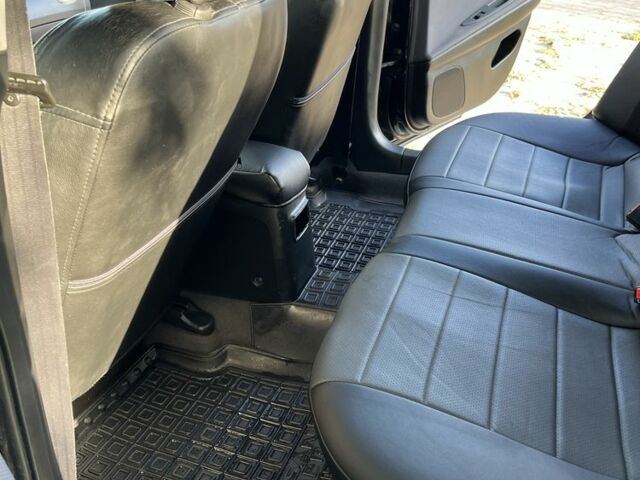 Черный Ниссан Примера, объемом двигателя 2.2 л и пробегом 316 тыс. км за 2350 $, фото 7 на Automoto.ua