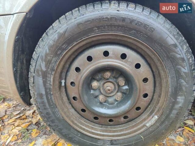 Коричневый Ниссан Примера, объемом двигателя 1.6 л и пробегом 250 тыс. км за 4500 $, фото 4 на Automoto.ua