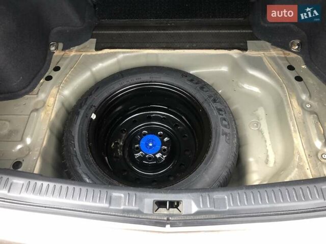 Коричневый Ниссан Примера, объемом двигателя 1.8 л и пробегом 200 тыс. км за 4800 $, фото 4 на Automoto.ua