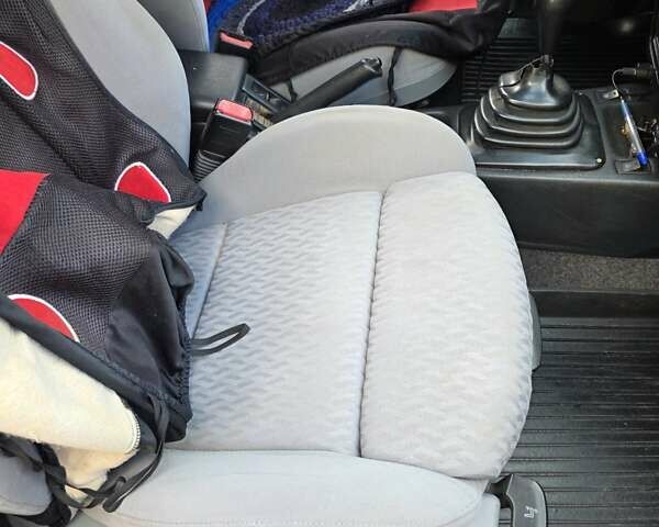 Красный Ниссан Примера, объемом двигателя 2 л и пробегом 403 тыс. км за 2900 $, фото 9 на Automoto.ua