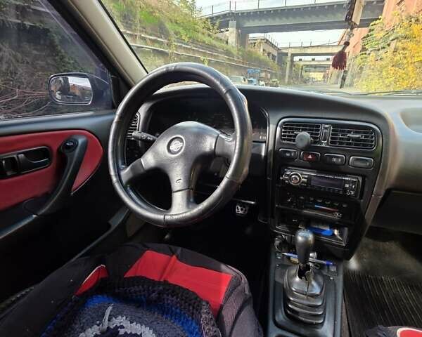 Красный Ниссан Примера, объемом двигателя 2 л и пробегом 403 тыс. км за 2900 $, фото 13 на Automoto.ua