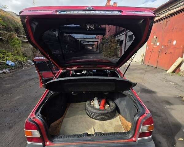 Красный Ниссан Примера, объемом двигателя 2 л и пробегом 403 тыс. км за 2900 $, фото 19 на Automoto.ua