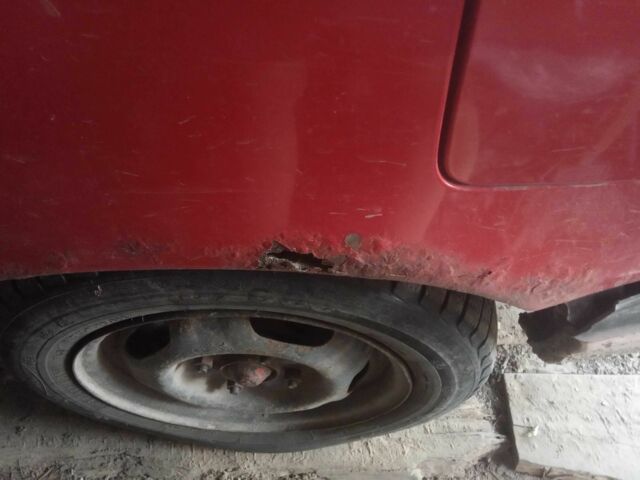 Червоний Ніссан Прімера, об'ємом двигуна 1.6 л та пробігом 300 тис. км за 1000 $, фото 13 на Automoto.ua