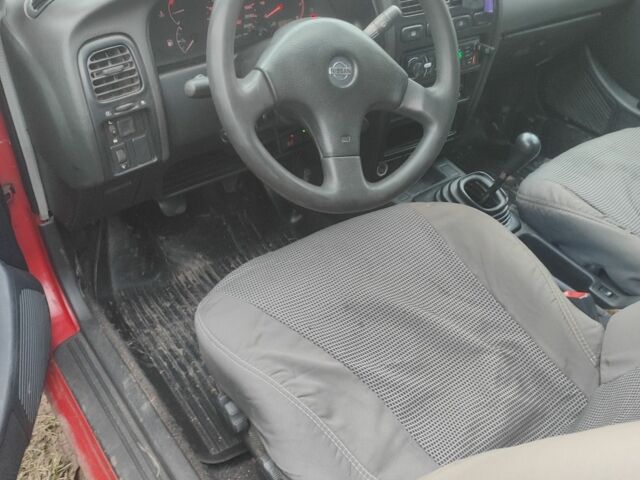 Червоний Ніссан Прімера, об'ємом двигуна 1.6 л та пробігом 400 тис. км за 1300 $, фото 3 на Automoto.ua