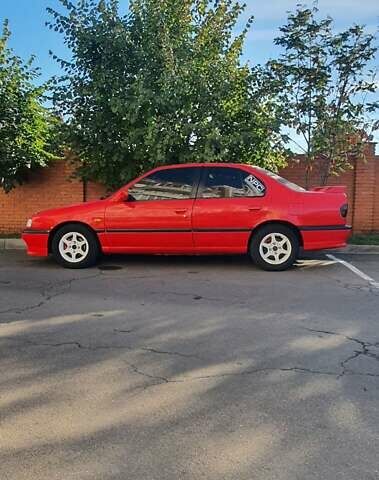 Красный Ниссан Примера, объемом двигателя 2 л и пробегом 250 тыс. км за 3000 $, фото 1 на Automoto.ua