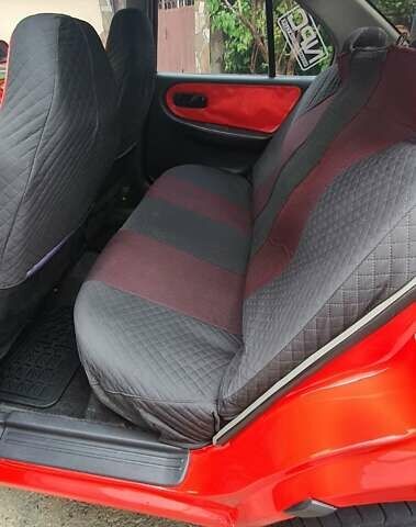 Красный Ниссан Примера, объемом двигателя 2 л и пробегом 250 тыс. км за 3000 $, фото 6 на Automoto.ua