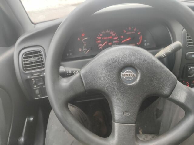 Червоний Ніссан Прімера, об'ємом двигуна 1.6 л та пробігом 400 тис. км за 1300 $, фото 4 на Automoto.ua