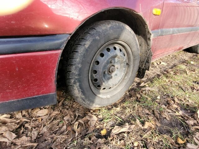 Красный Ниссан Примера, объемом двигателя 1.6 л и пробегом 200 тыс. км за 2000 $, фото 9 на Automoto.ua