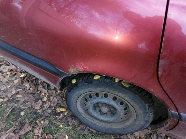 Красный Ниссан Примера, объемом двигателя 1.6 л и пробегом 200 тыс. км за 2000 $, фото 1 на Automoto.ua