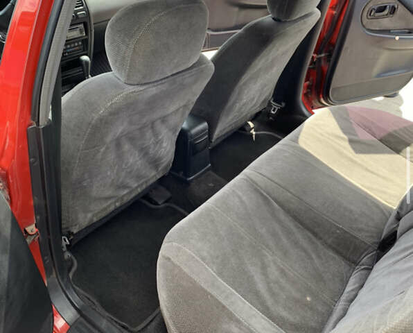 Червоний Ніссан Прімера, об'ємом двигуна 2 л та пробігом 400 тис. км за 1200 $, фото 11 на Automoto.ua