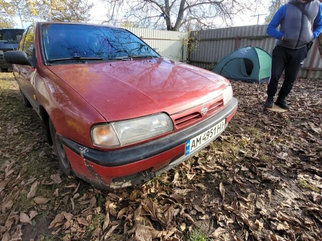 Красный Ниссан Примера, объемом двигателя 1.6 л и пробегом 200 тыс. км за 2000 $, фото 11 на Automoto.ua