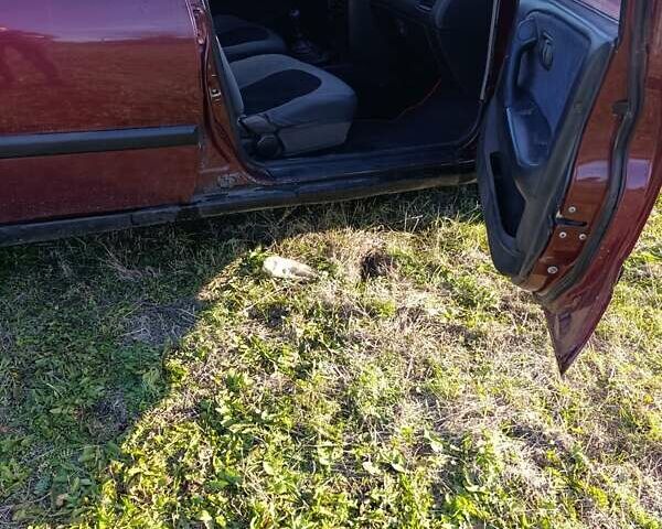 Червоний Ніссан Прімера, об'ємом двигуна 2 л та пробігом 486 тис. км за 1600 $, фото 12 на Automoto.ua