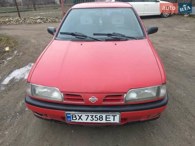 Красный Ниссан Примера, объемом двигателя 1.6 л и пробегом 230 тыс. км за 2500 $, фото 1 на Automoto.ua