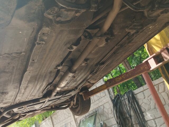 Красный Ниссан Примера, объемом двигателя 1.6 л и пробегом 362 тыс. км за 1061 $, фото 3 на Automoto.ua