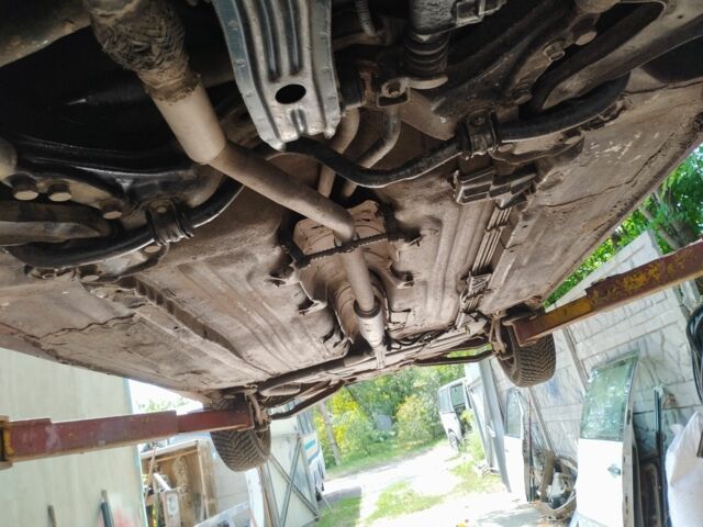 Красный Ниссан Примера, объемом двигателя 1.6 л и пробегом 362 тыс. км за 1061 $, фото 5 на Automoto.ua