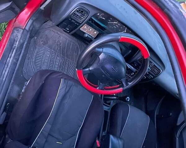 Червоний Ніссан Прімера, об'ємом двигуна 1.6 л та пробігом 250 тис. км за 1000 $, фото 8 на Automoto.ua