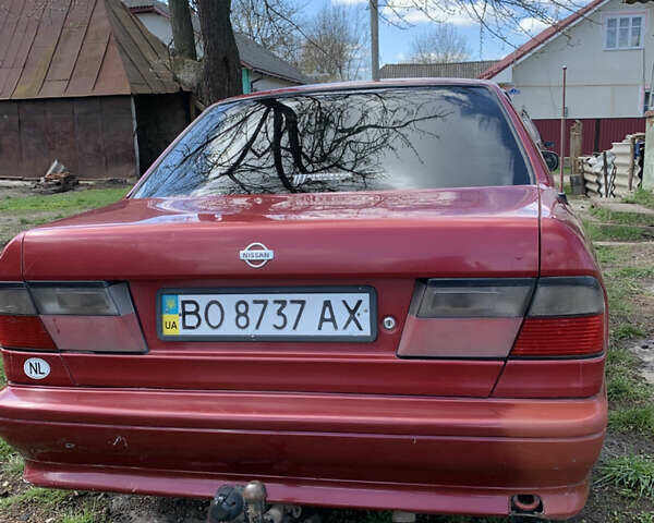Красный Ниссан Примера, объемом двигателя 2 л и пробегом 329 тыс. км за 1800 $, фото 6 на Automoto.ua