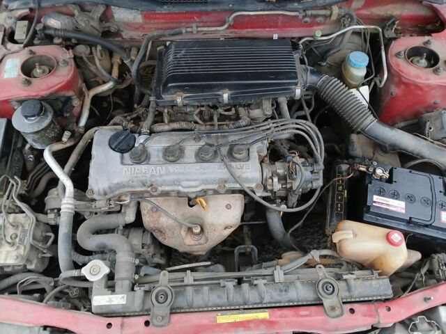 Червоний Ніссан Прімера, об'ємом двигуна 1.6 л та пробігом 250 тис. км за 2100 $, фото 12 на Automoto.ua