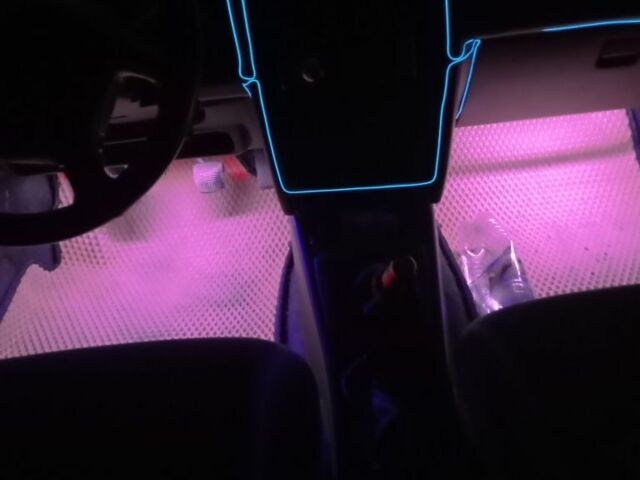 Красный Ниссан Примера, объемом двигателя 1.6 л и пробегом 250 тыс. км за 1200 $, фото 9 на Automoto.ua