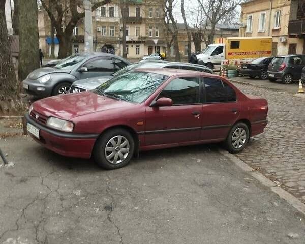 Красный Ниссан Примера, объемом двигателя 1.6 л и пробегом 26 тыс. км за 2400 $, фото 1 на Automoto.ua
