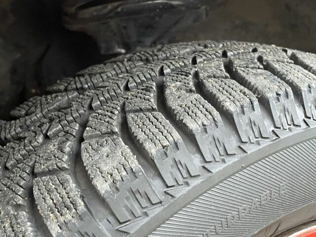 Червоний Ніссан Прімера, об'ємом двигуна 2 л та пробігом 400 тис. км за 1199 $, фото 13 на Automoto.ua