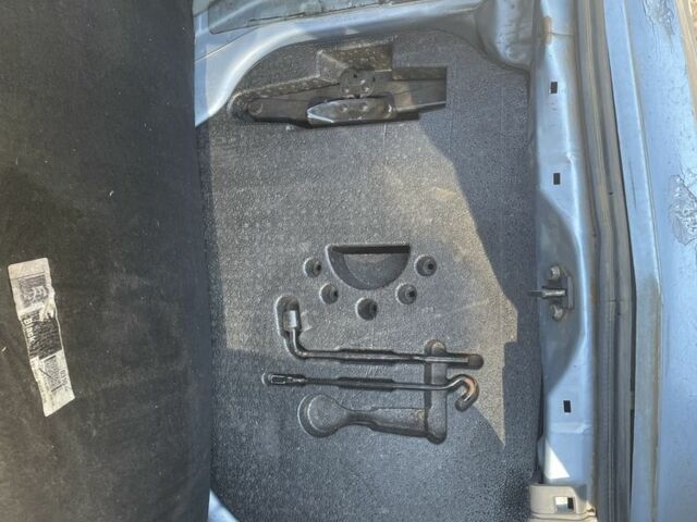 Сірий Ніссан Прімера, об'ємом двигуна 1.9 л та пробігом 300 тис. км за 2100 $, фото 2 на Automoto.ua