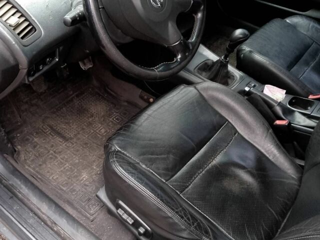 Серый Ниссан Примера, объемом двигателя 1.8 л и пробегом 300 тыс. км за 3200 $, фото 11 на Automoto.ua