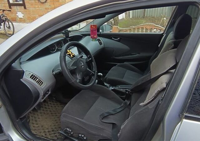 Сірий Ніссан Прімера, об'ємом двигуна 1.8 л та пробігом 346 тис. км за 2500 $, фото 7 на Automoto.ua