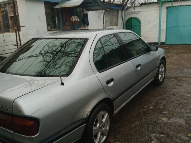 Серый Ниссан Примера, объемом двигателя 0 л и пробегом 322 тыс. км за 828 $, фото 3 на Automoto.ua