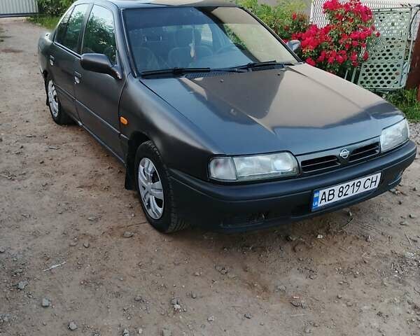 Серый Ниссан Примера, объемом двигателя 1.6 л и пробегом 360 тыс. км за 1550 $, фото 1 на Automoto.ua