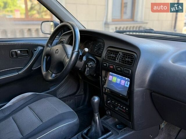 Серый Ниссан Примера, объемом двигателя 1.97 л и пробегом 340 тыс. км за 1150 $, фото 9 на Automoto.ua