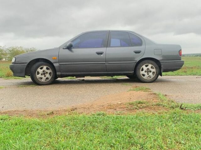 Серый Ниссан Примера, объемом двигателя 0 л и пробегом 400 тыс. км за 2000 $, фото 4 на Automoto.ua