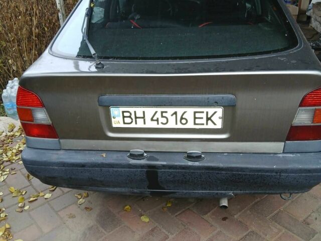 Серый Ниссан Примера, объемом двигателя 1.6 л и пробегом 2 тыс. км за 1350 $, фото 4 на Automoto.ua