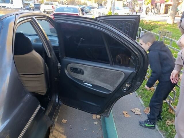 Серый Ниссан Примера, объемом двигателя 2 л и пробегом 1000 тыс. км за 1860 $, фото 7 на Automoto.ua