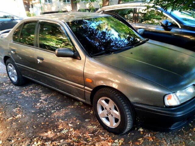 Сірий Ніссан Прімера, об'ємом двигуна 2 л та пробігом 0 тис. км за 1300 $, фото 2 на Automoto.ua