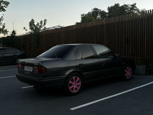 Сірий Ніссан Прімера, об'ємом двигуна 2 л та пробігом 280 тис. км за 1900 $, фото 2 на Automoto.ua