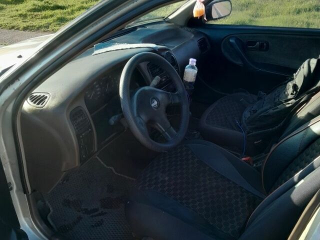 Серый Ниссан Примера, объемом двигателя 2 л и пробегом 1 тыс. км за 2000 $, фото 6 на Automoto.ua