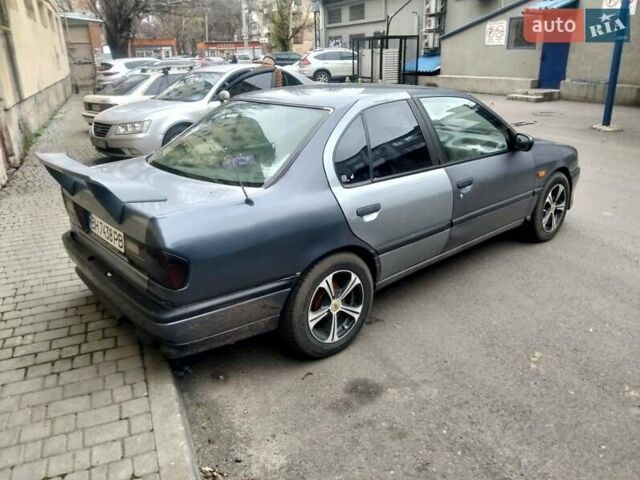 Серый Ниссан Примера, объемом двигателя 1.6 л и пробегом 274 тыс. км за 1900 $, фото 4 на Automoto.ua