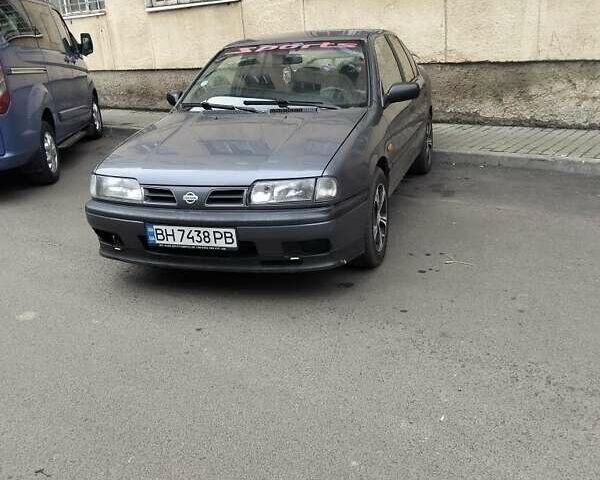 Серый Ниссан Примера, объемом двигателя 1.6 л и пробегом 274 тыс. км за 1900 $, фото 2 на Automoto.ua