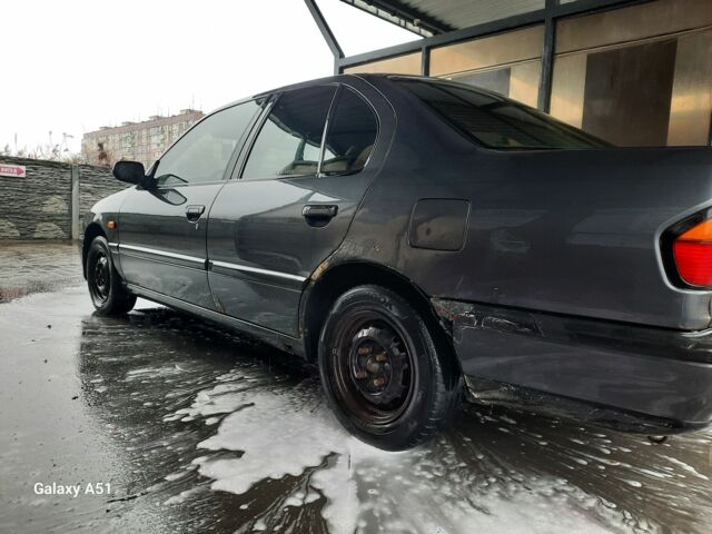 Серый Ниссан Примера, объемом двигателя 1.6 л и пробегом 280 тыс. км за 1000 $, фото 9 на Automoto.ua