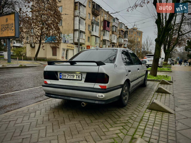 Серый Ниссан Примера, объемом двигателя 2 л и пробегом 289 тыс. км за 2100 $, фото 1 на Automoto.ua