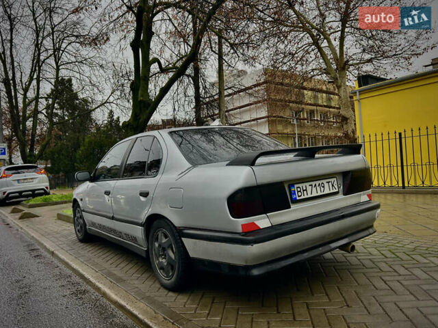 Серый Ниссан Примера, объемом двигателя 2 л и пробегом 289 тыс. км за 2100 $, фото 2 на Automoto.ua