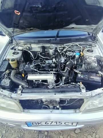 Серый Ниссан Примера, объемом двигателя 2 л и пробегом 350 тыс. км за 2300 $, фото 8 на Automoto.ua