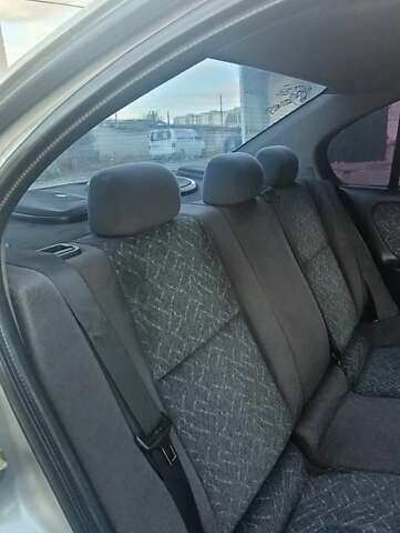 Серый Ниссан Примера, объемом двигателя 2 л и пробегом 350 тыс. км за 2300 $, фото 11 на Automoto.ua