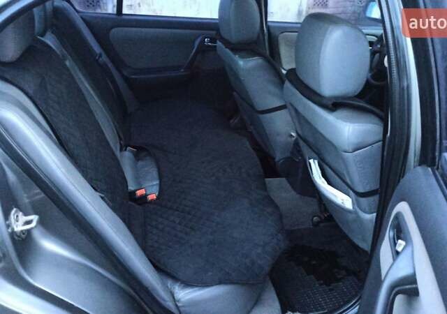 Серый Ниссан Примера, объемом двигателя 2 л и пробегом 332 тыс. км за 2150 $, фото 16 на Automoto.ua