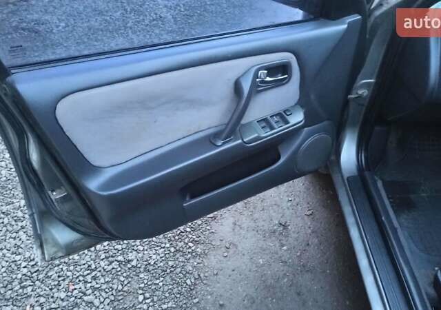 Серый Ниссан Примера, объемом двигателя 2 л и пробегом 332 тыс. км за 2150 $, фото 21 на Automoto.ua