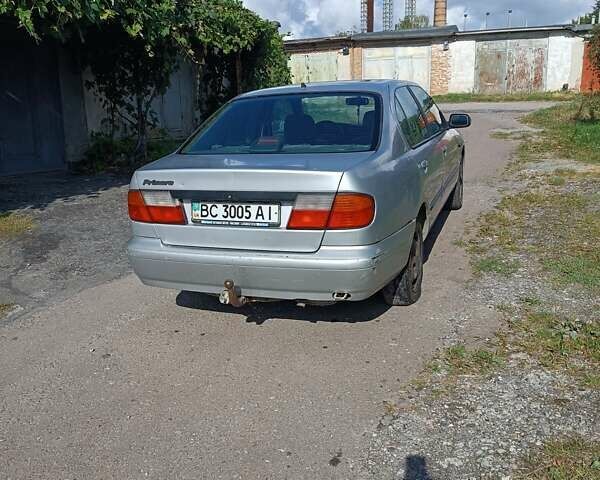 Серый Ниссан Примера, объемом двигателя 1.6 л и пробегом 213 тыс. км за 2600 $, фото 4 на Automoto.ua